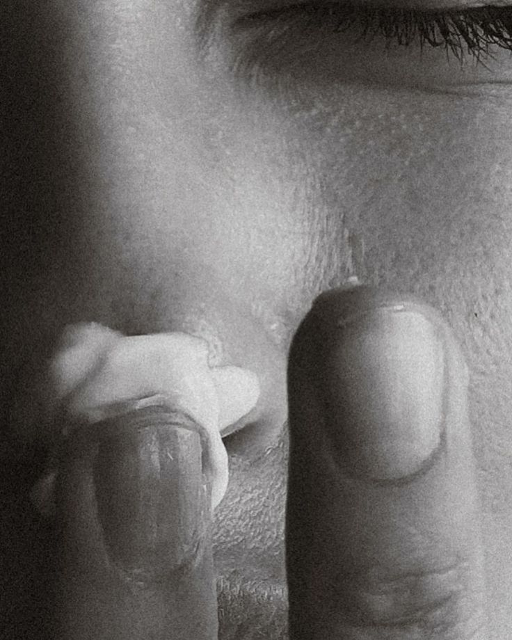 close-up of an Arab woman face applying cream representing Mirath Beauty Tallow creams, halal, organic and natural made for all skin types and for the face